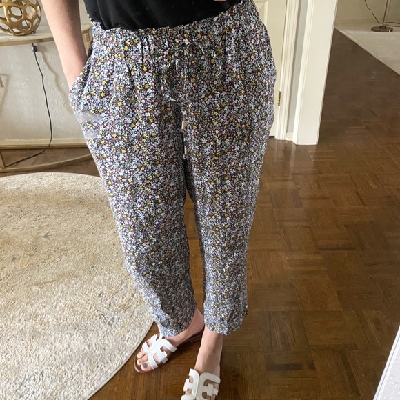 Floral Drawstring Pants - Picture 5 of 9